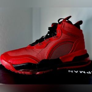 JORDAN AEROSPACE 720 size 12